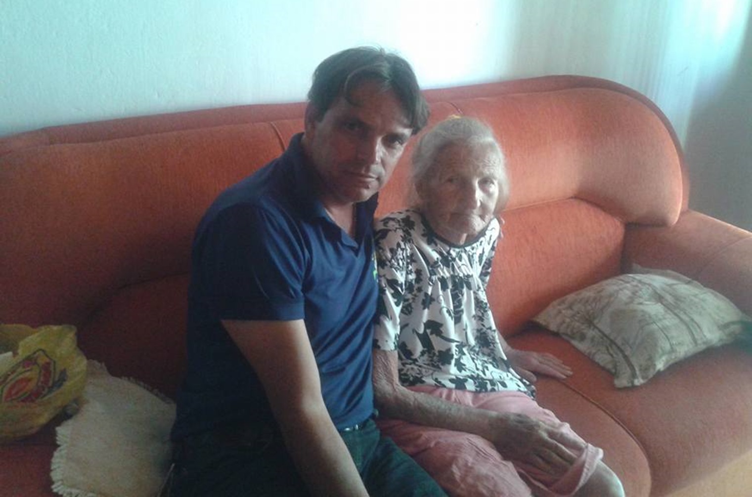 13223412_562734693897567_1129691143_o