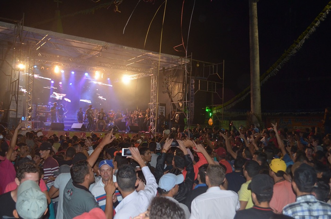 13516182_989109237854518_6216845923512712225_n