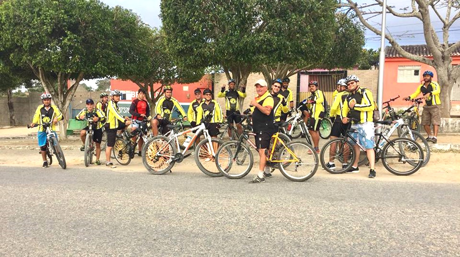 23621382_1490373854351853_3030083092242519007_n