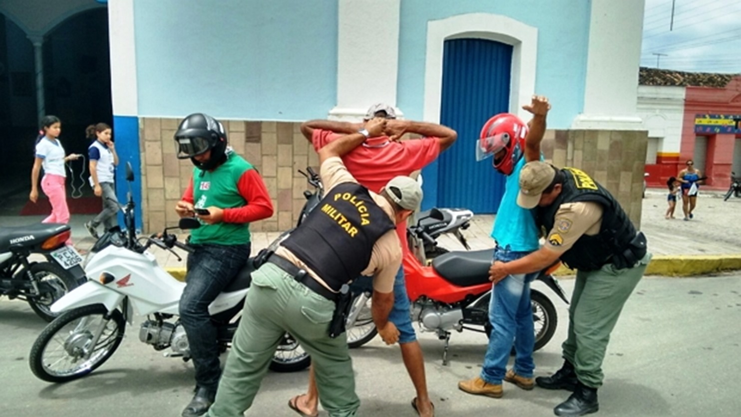 operacao-duas-rodas-aguas-belas-agresteviolento.com_.br-1